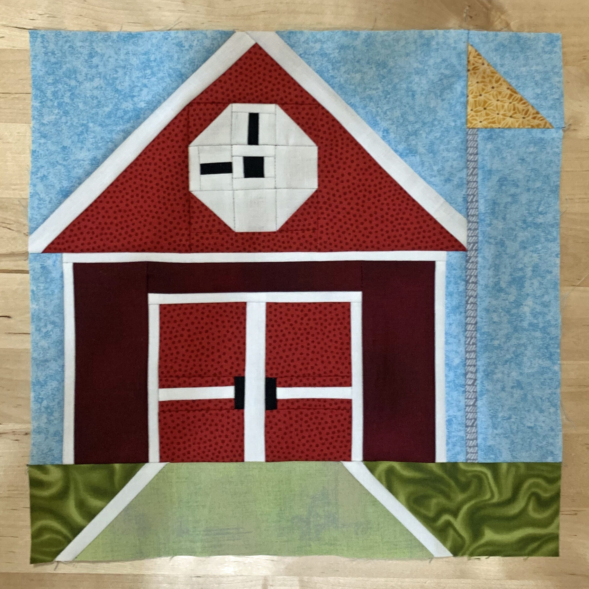 School Time Schoolhouse Block – August Quilt Block Mania Blog Hop ...